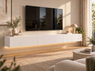 Base TV Logan suspensa em branco mate, numa sala de estar com a televisão na parede
