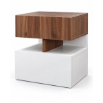 Mesa de Cabeceira Vega nogueira e branco mate com gavetas fechadas